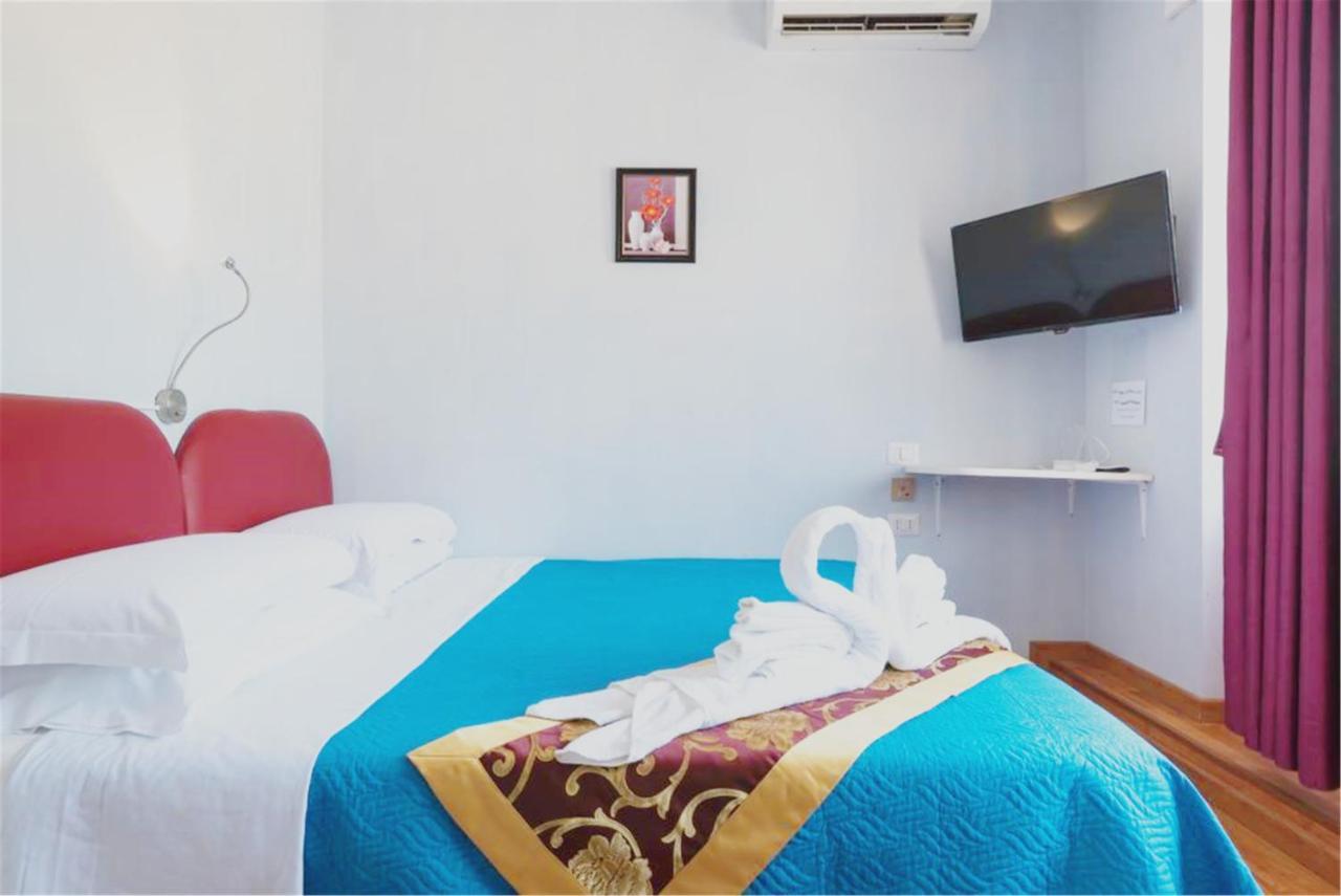Ciclamino Siracusa Affittacamere 3*