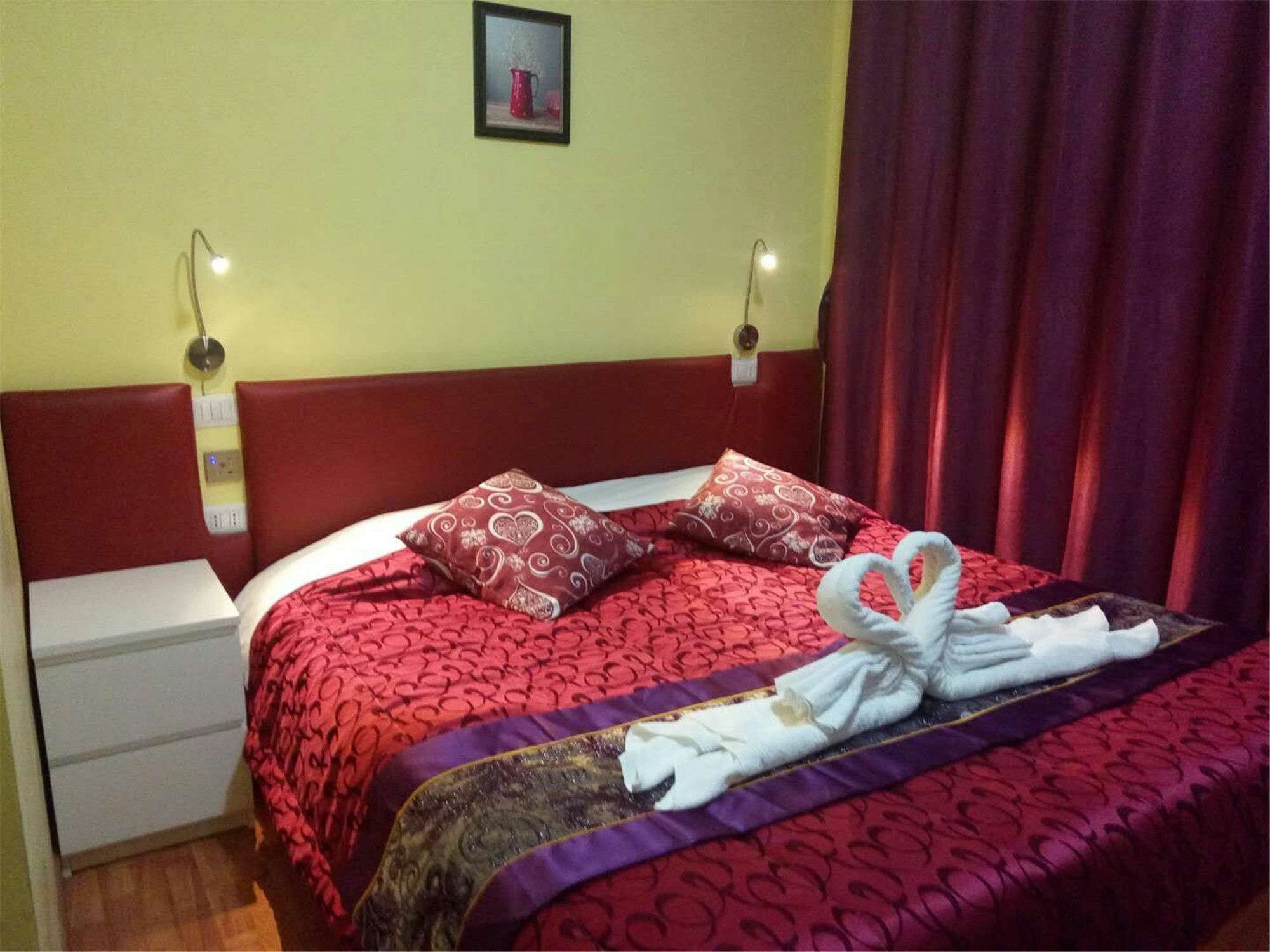 Ciclamino Siracusa Affittacamere 3*